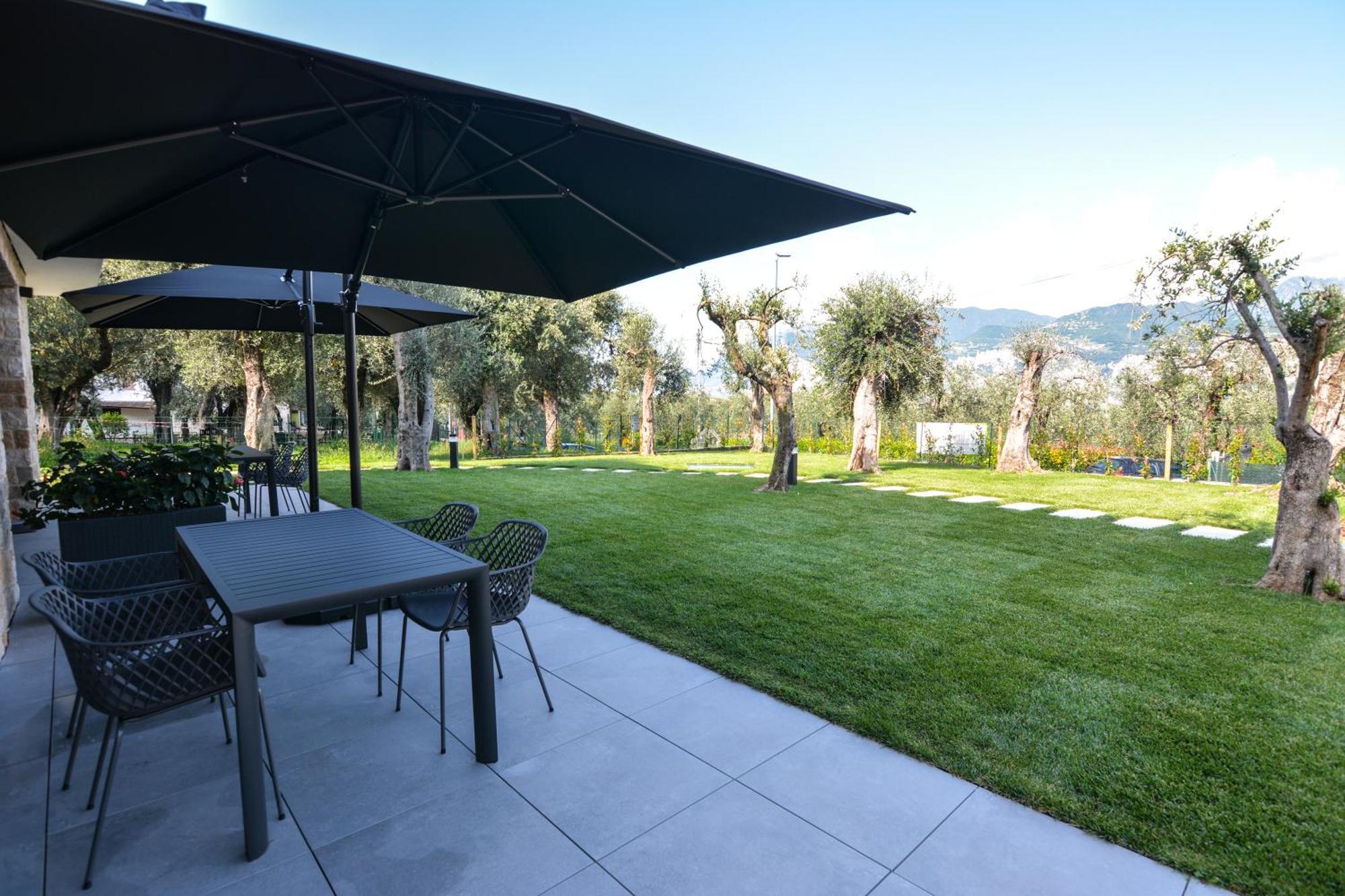 Olivo Luxury Apartments Malcesine Exterior photo