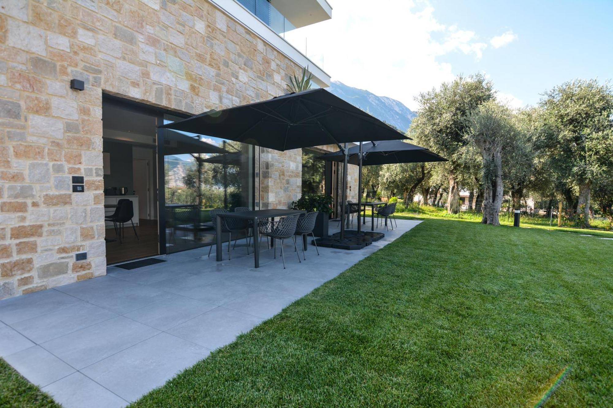 Olivo Luxury Apartments Malcesine Exterior photo